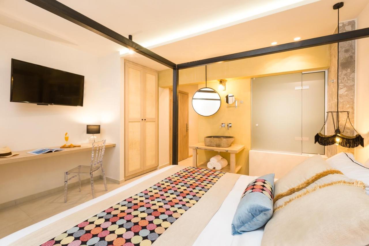 C Suites 罗希姆诺 外观 照片