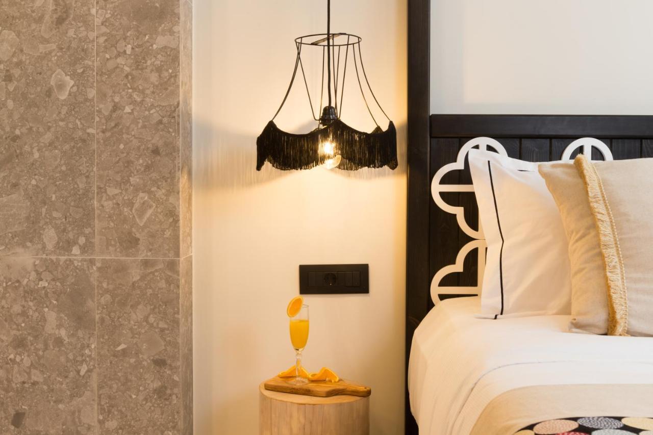 C Suites 罗希姆诺 外观 照片