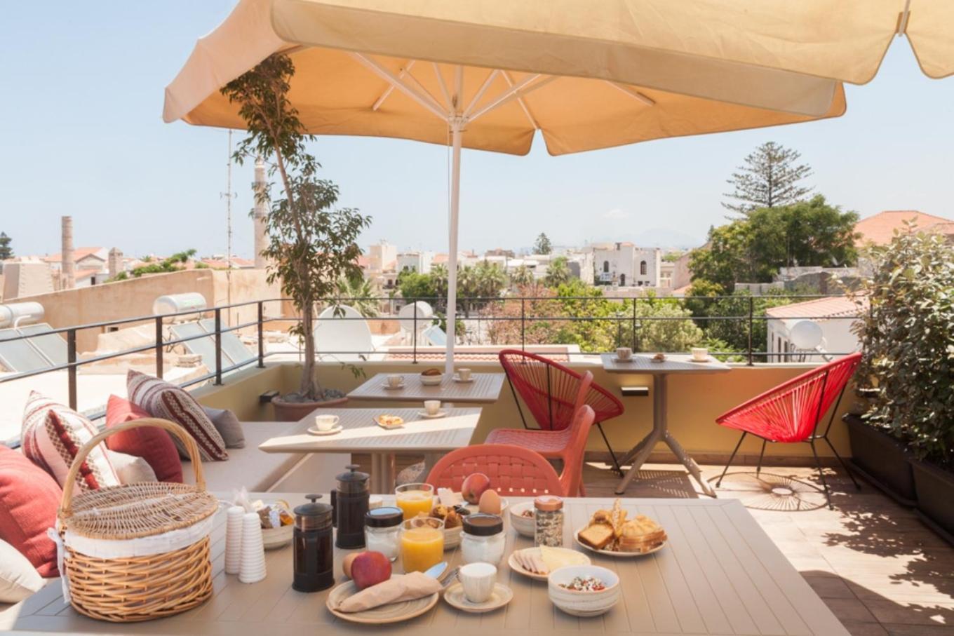 C Suites 罗希姆诺 外观 照片
